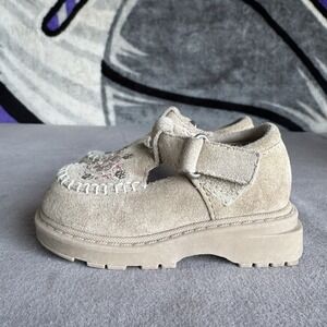 Size 3c - SPROCKETS Lil Kelby Beige Suede Baby Shoes